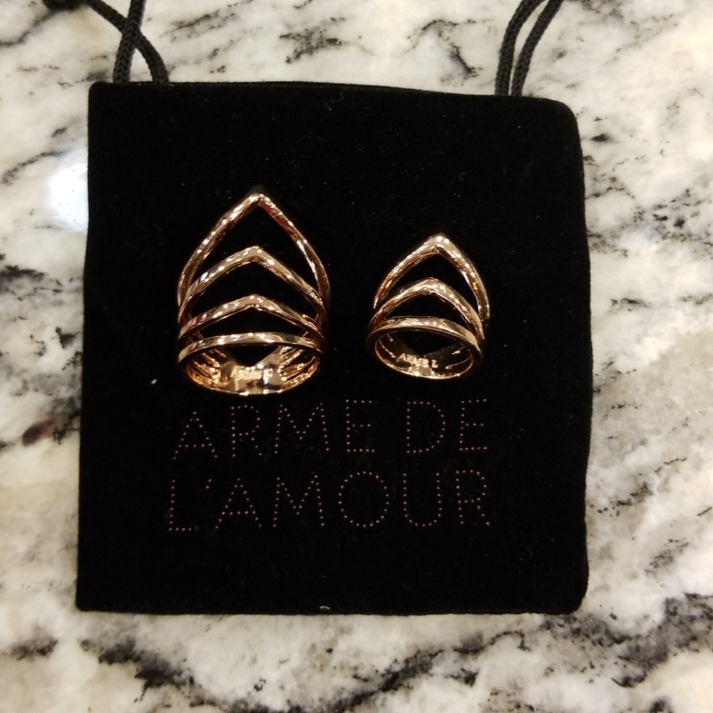 Gorgeous ring set